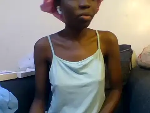 Snapshot of Baddie_Floxxy chatting on 12/12/24, 01:53 Baddie Floxxy online show from 12/12/24, 01:53
