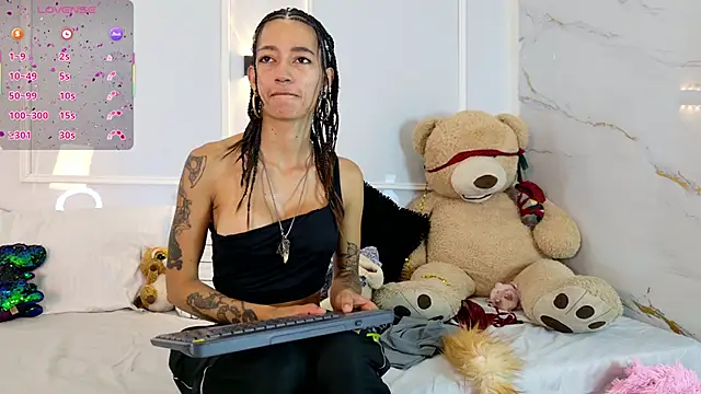 zorravioletta1 online show from 02/19/26, 12:12