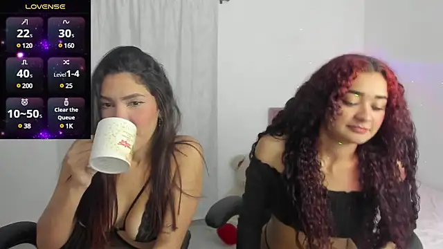 Snapshot of mia_03Candy chatting on 01/09/25, 04:08 mia 03Candy online show from 01/09/25, 04:08