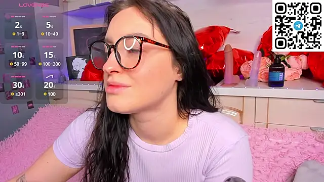 Snapshot of Kruela_Eva chatting on 02/13/25, 11:47 Kruela Eva online show from 02/13/25, 11:47