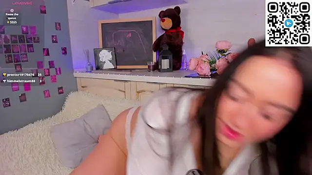 Snapshot of Kruela_Eva chatting on 03/03/25, 11:35 Kruela Eva online show from 03/03/25, 11:35