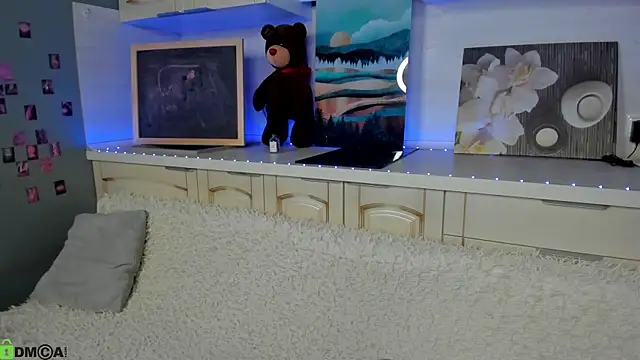 Snapshot of Kruela_Eva chatting on 11/07/25, 11:49 Kruela Eva online show from 11/07/25, 11:49