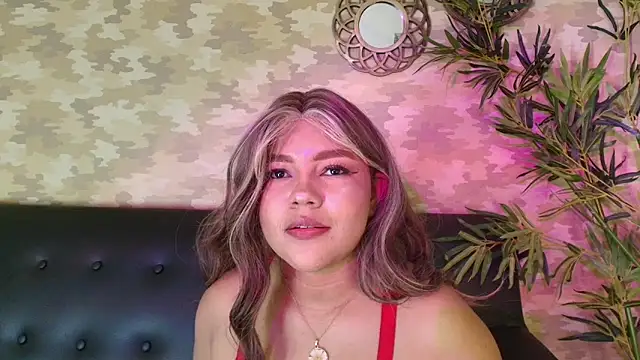 Snapshot of cherry_chel chatting on 02/20/25, 10:59 cherry chel online show from 02/20/25, 10:59