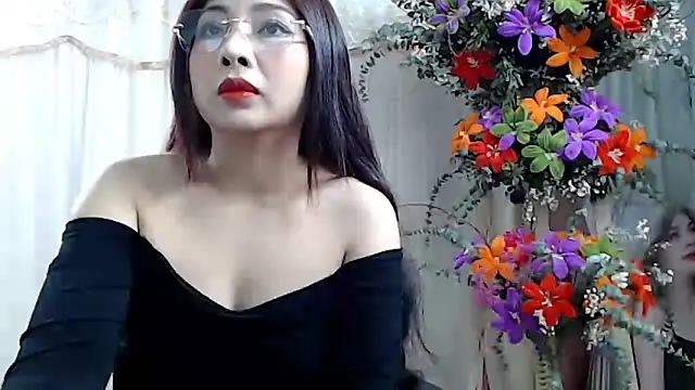 Snapshot of MiMi_0293 chatting on 01/08/25, 07:03 MiMi 0293 online show from 01/08/25, 07:03