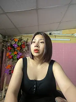 Snapshot of MiMi_0293 chatting on 03/21/25, 05:21 MiMi 0293 online show from 03/21/25, 05:21