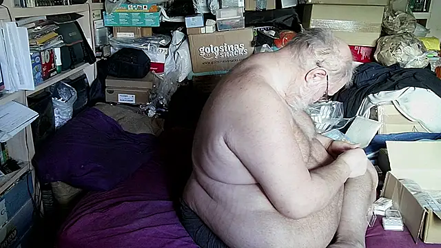 hadeszeuss2 online show from 11/12/25, 02:28