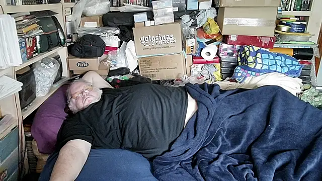 hadeszeuss2 online show from 04/14/26, 02:23