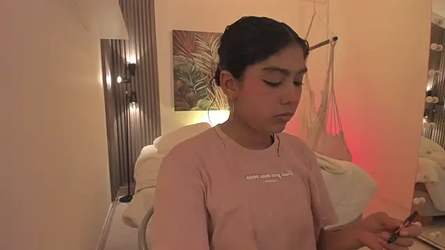 emma alice  online show from 11/21/25, 12:48