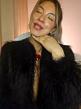 Karen San Miguel online show from 02/11/25, 11:44