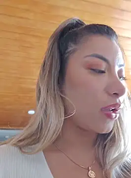 Karen San Miguel online show from 02/22/25, 05:57