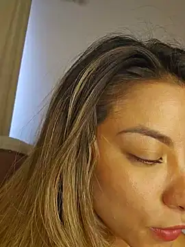 Karen San Miguel online show from 03/21/25, 10:28