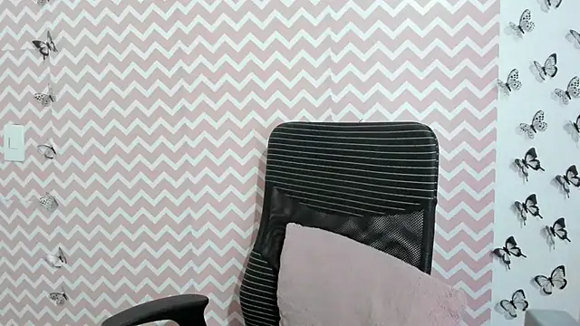 Snapshot of Amie_Adams82_ chatting on 02/07/25, 10:41 Amie Adams82 online show from 02/07/25, 10:41