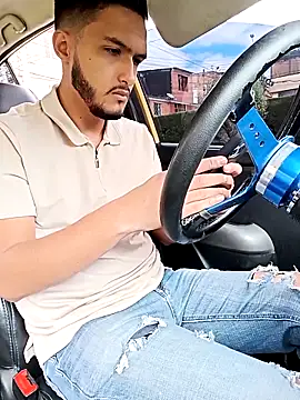 Snapshot of mosmar_20 chatting on 11/26/25, 02:40 mosmar 20 online show from 11/26/25, 02:40