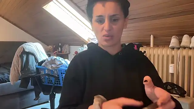 JeSuisUnTapin online show from 03/15/26, 01:17