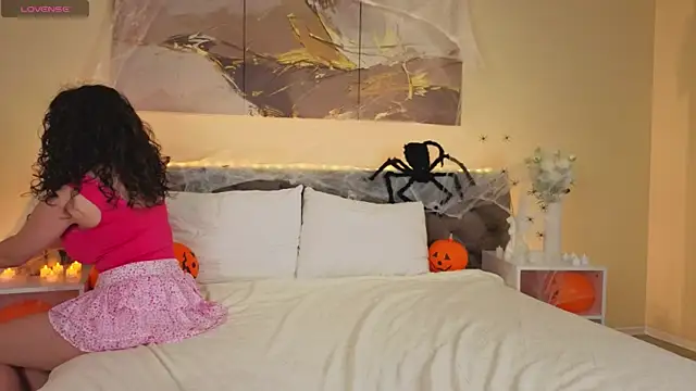 Ariella Sol online show from 11/03/25, 01:08