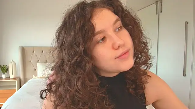 Ariella Sol online show from 03/01/26, 07:16