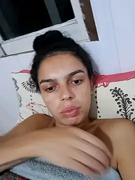 Snapshot of morenamaravilhosa chatting on 02/18/25, 02:05 morenamaravilhosa online show from 02/18/25, 02:05