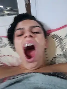 Snapshot of morenamaravilhosa chatting on 03/18/25, 01:43 morenamaravilhosa online show from 03/18/25, 01:43