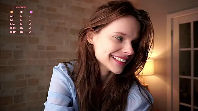 Snapshot of RexanneHatt chatting on 01/31/25, 01:11 RexanneHatt online show from 01/31/25, 01:11