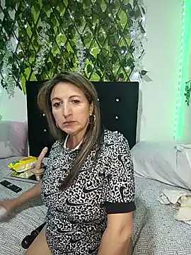 any mour online show from 11/26/25, 09:27