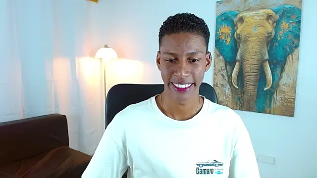 maiki18  online show from 12/03/25, 08:40