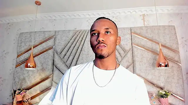 Snapshot of JamesParck chatting on 01/14/25, 03:04 JamesParck online show from 01/14/25, 03:04