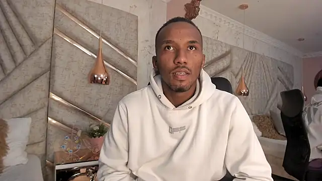 Snapshot of JamesParck chatting on 01/15/25, 05:15 JamesParck online show from 01/15/25, 05:15