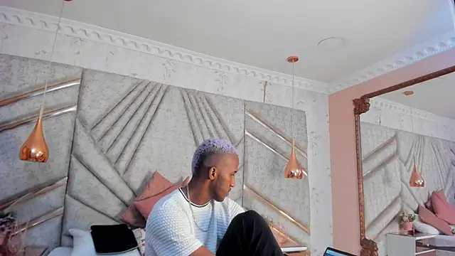 Snapshot of JamesParck chatting on 02/08/25, 05:08 JamesParck online show from 02/08/25, 05:08