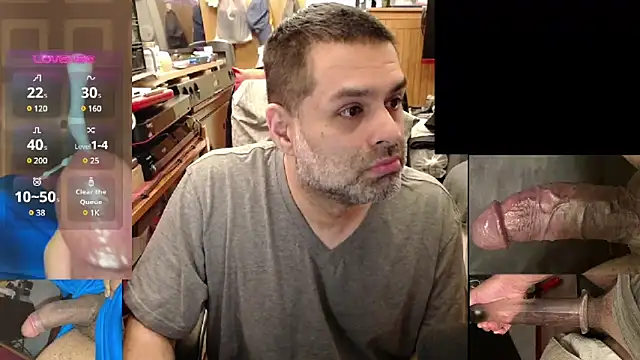 Snapshot of ClampMaster chatting on 01/23/25, 04:59 ClampMaster online show from 01/23/25, 04:59