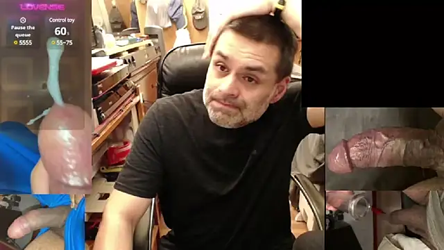 Snapshot of ClampMaster chatting on 03/16/25, 08:00 ClampMaster online show from 03/16/25, 08:00