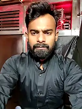 Snapshot of rayhan085 chatting on 12/31/24, 05:29 rayhan085 online show from 12/31/24, 05:29