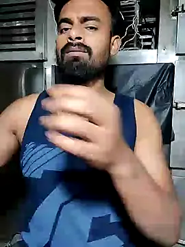 Snapshot of rayhan085 chatting on 01/01/25, 10:11 rayhan085 online show from 01/01/25, 10:11