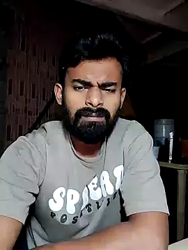 Snapshot of rayhan085 chatting on 01/15/25, 05:37 rayhan085 online show from 01/15/25, 05:37