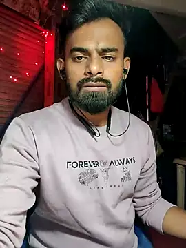 Snapshot of rayhan085 chatting on 02/14/25, 03:47 rayhan085 online show from 02/14/25, 03:47