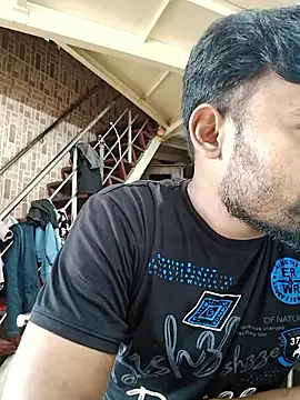 Snapshot of rayhan085 chatting on 09/13/25, 10:37 rayhan085 online show from 09/13/25, 10:37