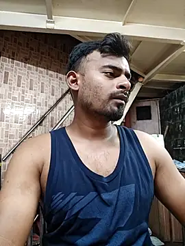 Snapshot of rayhan085 chatting on 09/25/25, 08:01 rayhan085 online show from 09/25/25, 08:01