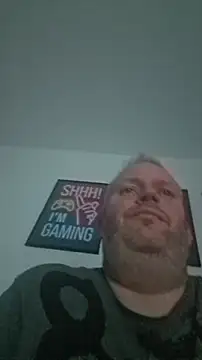 Snapshot of ShyBoy1982 chatting on 11/02/25, 08:00 ShyBoy1982 online show from 11/02/25, 08:00