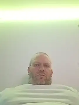Snapshot of ShyBoy1982 chatting on 05/02/26, 10:59 ShyBoy1982 online show from 05/02/26, 10:59