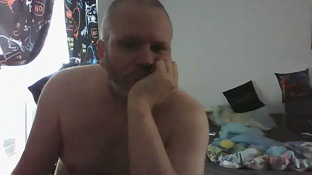 Snapshot of ShyBoy1982 chatting on 05/10/26, 01:16 ShyBoy1982 online show from 05/10/26, 01:16