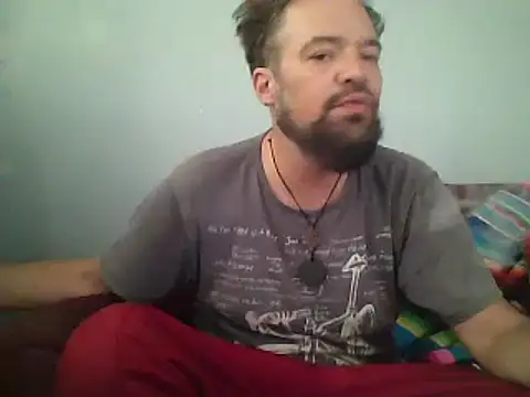 Snapshot of LECHEBALLS chatting on 03/13/25, 06:01 LECHEBALLS online show from 03/13/25, 06:01