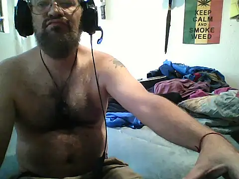 Snapshot of LECHEBALLS chatting on 09/19/25, 09:59 LECHEBALLS online show from 09/19/25, 09:59