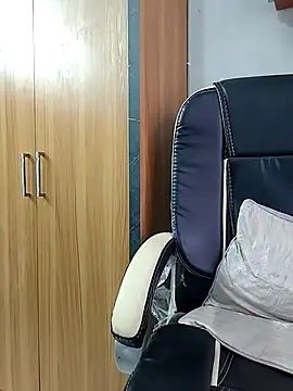 Snapshot of Lucifer_9 chatting on 01/26/25, 10:34 Lucifer 9 online show from 01/26/25, 10:34