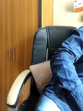 Snapshot of Lucifer_9 chatting on 02/07/25, 08:11 Lucifer 9 online show from 02/07/25, 08:11