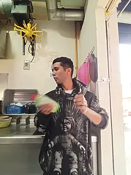 jperezofficial1 online show from 12/04/25, 06:05