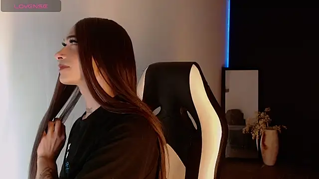 AdharaaMoon online show from 12/29/24, 01:24