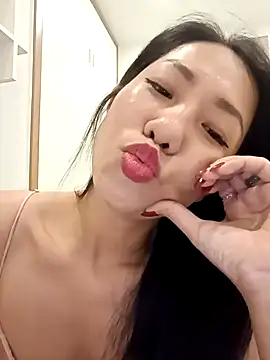 Snapshot of Sugar2k5 chatting on 02/06/25, 01:32 Sugar2k5 online show from 02/06/25, 01:32