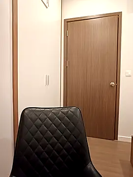 Snapshot of Sugar2k5 chatting on 02/21/25, 02:16 Sugar2k5 online show from 02/21/25, 02:16