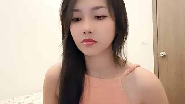 Snapshot of Sugar2k5 chatting on 10/21/25, 03:51 Sugar2k5 online show from 10/21/25, 03:51