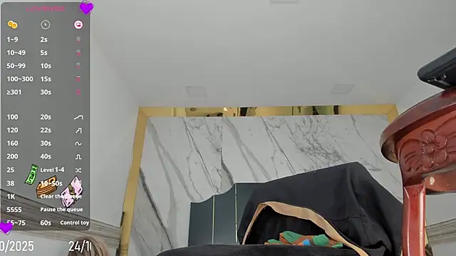 Victtoria Parker online show from 10/24/25, 01:40