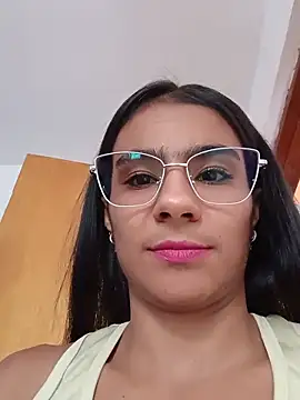 Snapshot of Leslly_ chatting on 05/13/26, 07:55 Leslly online show from 05/13/26, 07:55